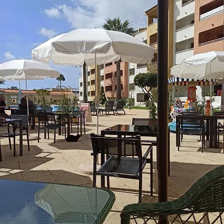 Bellavista Avenida By Beguest מלון דירות