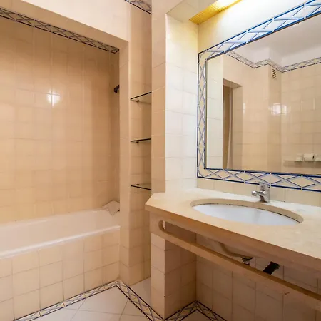 Bellavista Avenida By Beguest Apart Otel