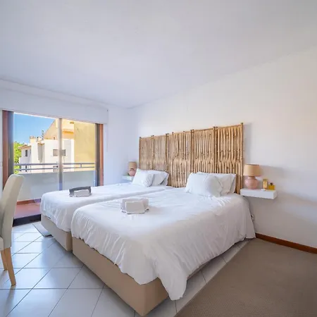Apartmanhotel Bellavista Avenida By Beguest 3*