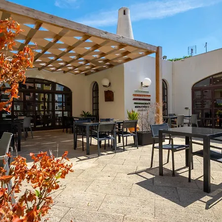 Bellavista Avenida By Beguest Apartmanhotel 3*