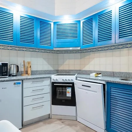 Bellavista Avenida By Beguest Apartmanhotel