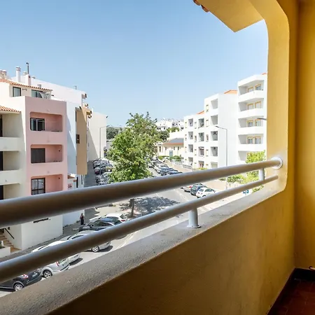 Apartmanhotel Bellavista Avenida By Beguest 3*