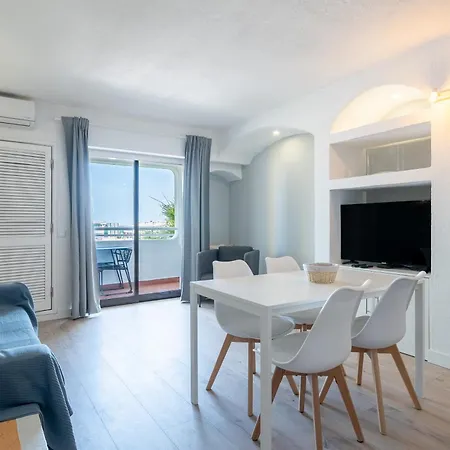 Bellavista Avenida By Beguest Apartmanhotel 3*