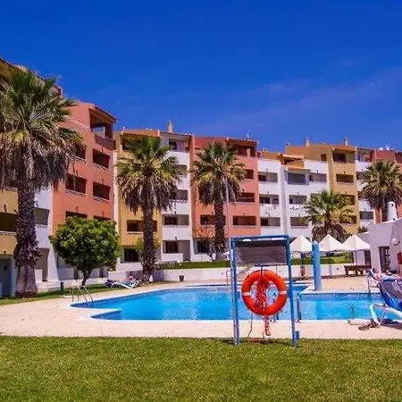 Bellavista Avenida By Beguest Apartahotel Albufeira